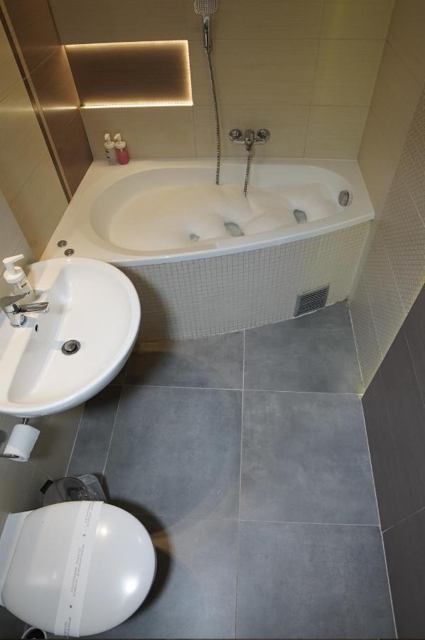 Cracovia Apartments Dış mekan fotoğraf